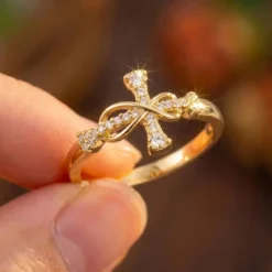 Classic Design Cross Rings For Women Shiny AAA CZ Zircon Inlay Copper Geometric Finger Ring Girls Dating Party Charm Jewelry