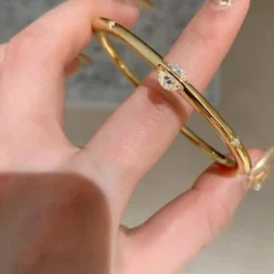 Single Zircon Luxury Bangle Bracelet for Women Classic Fashion Metallic Star Bangles Jewelry ы