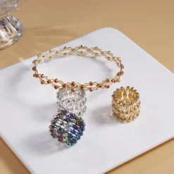 Unique Design Magic 2 in 1 Folding Retractable Ring Bracelet Shiny Rhinestone Stretchable Twist Folding Ring Party Charm Jewelry
