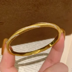 Italian Buchian Style Rusmobius Ring Bracelet, Light Luxury Retro And Simple, Zircon Twisted Rope Inlaid Women's Festival Gift