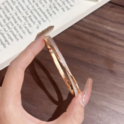 2025 Hot Selling 925 Sterling Silver Cross Bracelet High-end Fashion European And American Light Luxury Women Jewelry Wholesale